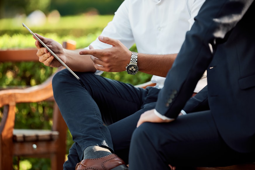 What should businesses look for when choosing a 3PL provider?