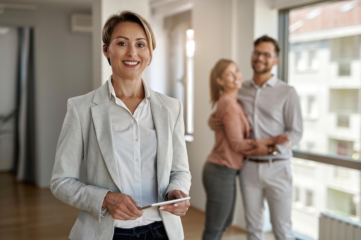 real estate agent 