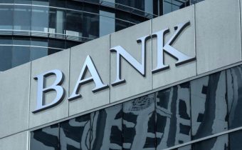 is major banks a good career path