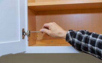 Cabinet Hinges